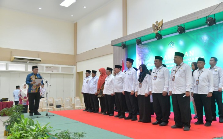 Gubernur Kepri Lantik PPIH Embarkasi Batam, Tekankan Pelayanan Prima Jemaah&nbsp;Haji