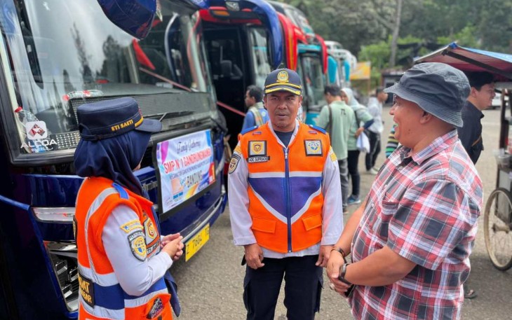 BPTD Kelas II JABAR Aktif Lakukan Pengawasan Bus Pariwisata di Lokasi Wisata
