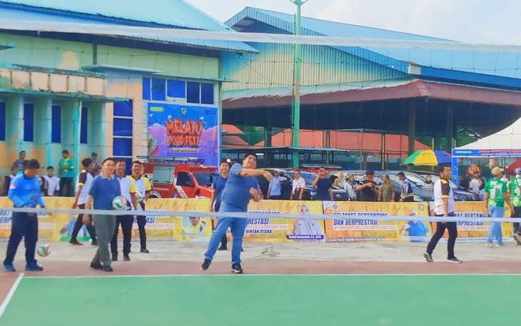 25 Tim Siap Berlaga Dalam Turnamen Bola Voli Bupati Cup&nbsp;2024