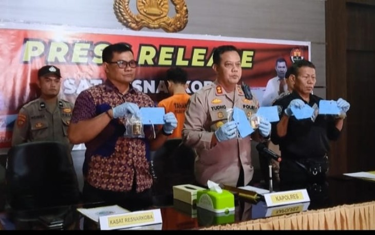 Sat Resnarkoba Polres Pasaman Amankan Pelaku Kepemilikan Narkoba Jenis Ganja Kering 