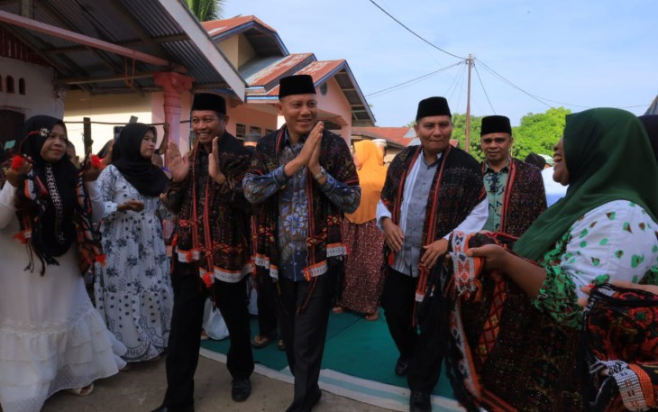 Kecintaan pada Tokoh, Masyarakat Muaro Gondang Undang Sabar&nbsp;AS