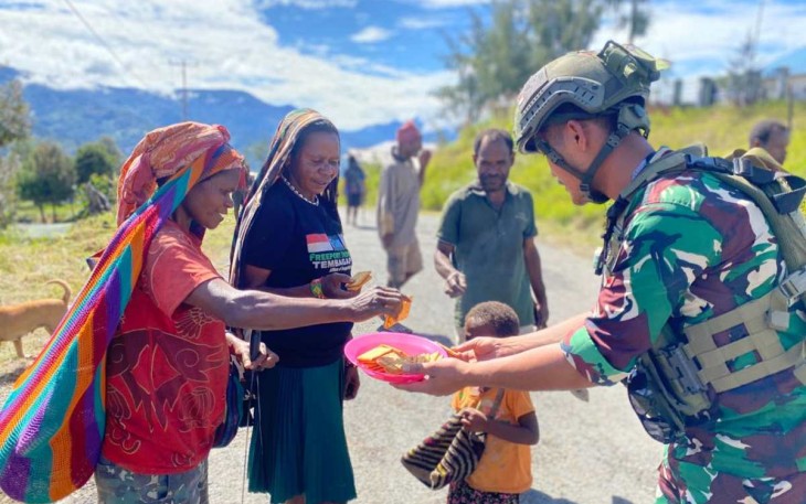 Satgas Yonif 509 Kostrad Gelar Kegiatan Sosial Bersama Masyarakat Intan Jaya