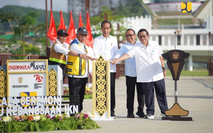 Presiden Jokowi Resmikan Plaza Seremoni Sumbu Kebangsaan&nbsp;IKN