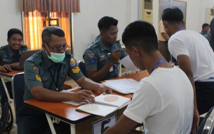 Lantamal VI Makassar Gelar Tes Kesehatan Tahap I Caba dan Cata PK TNI AL Gel II TA.&nbsp;2024